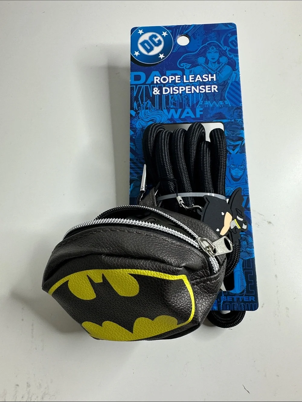DC Black and Yellow Batman Rope Leash with Logo Dispenser